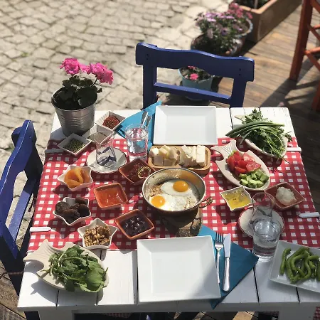 Marti Pensjonat Çanakkale