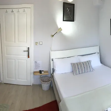 Marti Guest house