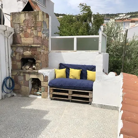 Marti Κανακάλε