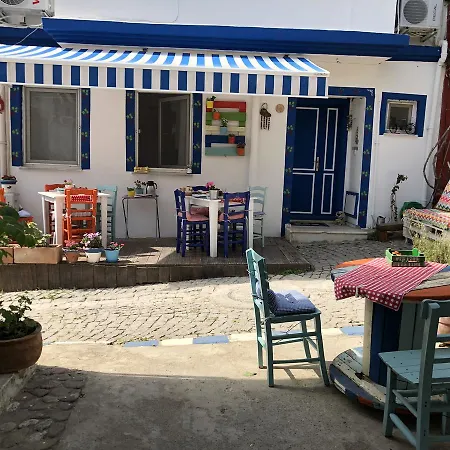 Marti Guest house