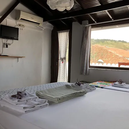 Marti Πανσιόν *